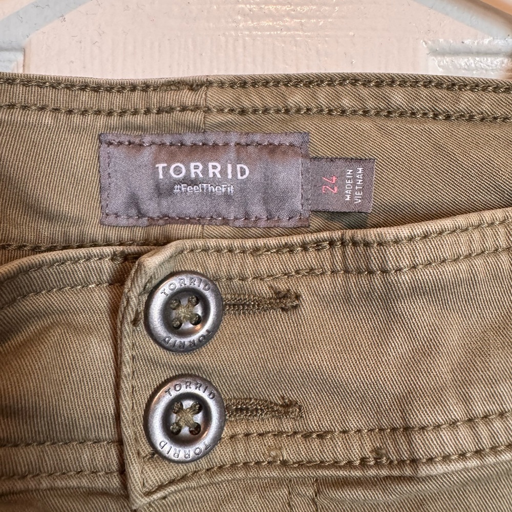 Torrid Women's Olive Trousers - Picture 2 of 3
